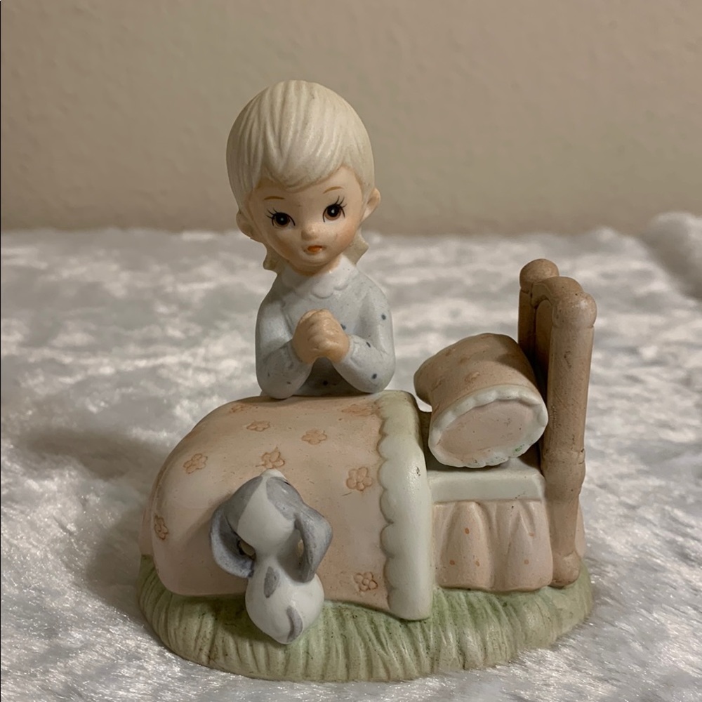 Vintage Lefton Porcelain Figurine